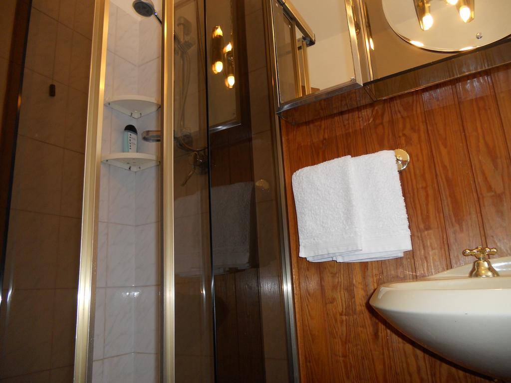 Al Centro Storico Apartment Bergamo Phòng bức ảnh