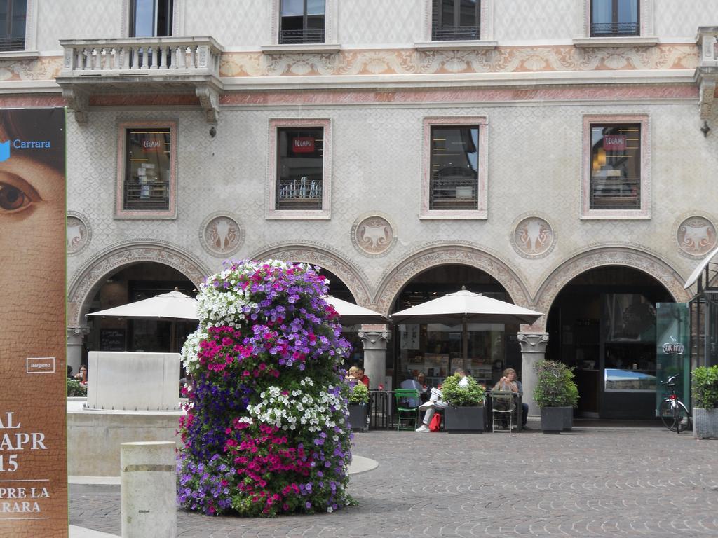 Al Centro Storico Apartment Bergamo Ngoại thất bức ảnh